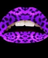 Carnavalskleding lipstickers paars luipaard